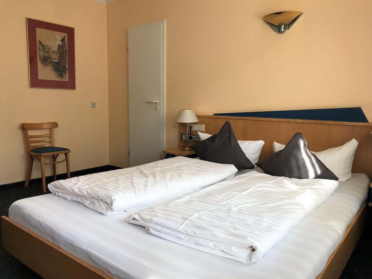 Hotel An Der Stadtmauer Mühlhausen Extérieur photo
